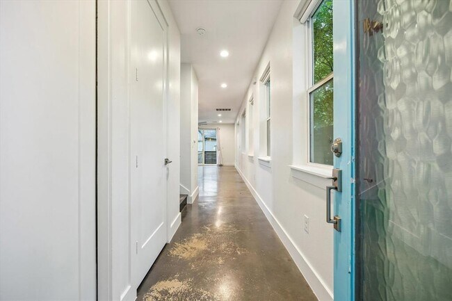 Foto del edificio - 1224 Eleanor St