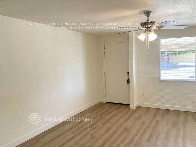 Foto del edificio - 7249 W Sells Dr