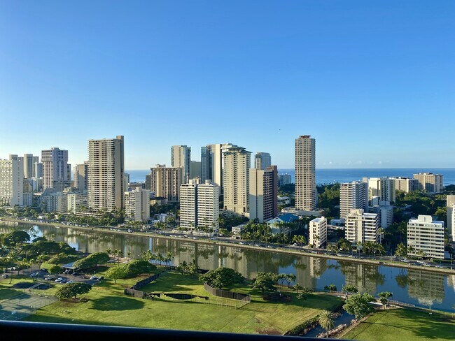 Foto del edificio - 2333 Kapiolani Blvd