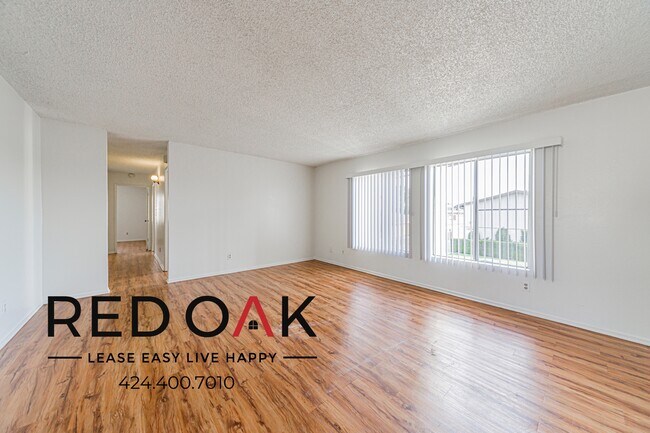 Foto del edificio - 15751 Ryon Ave