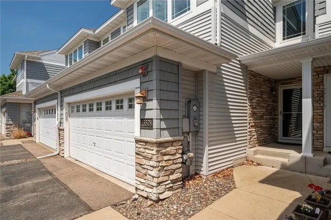 Foto del edificio - 15578 Crab Apple Ln
