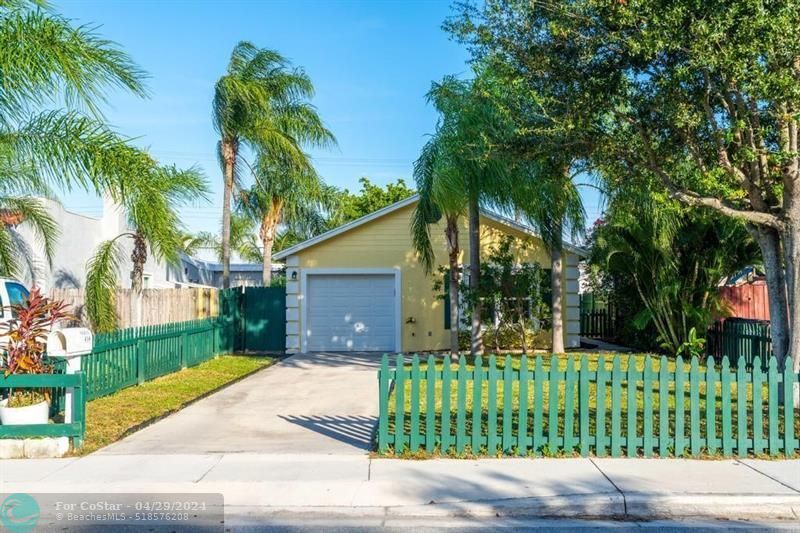 Foto principal - 414 N H St