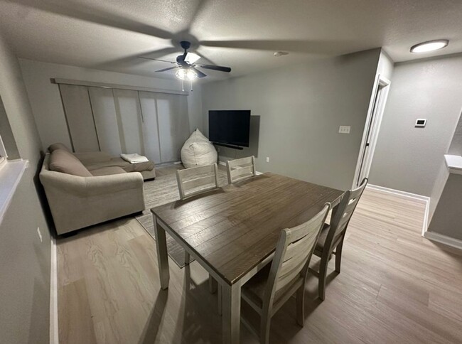 Building Photo - Beautiful Town Home + Deck & Patio + Easy ...
