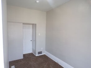 Building Photo - 505 N Main St
