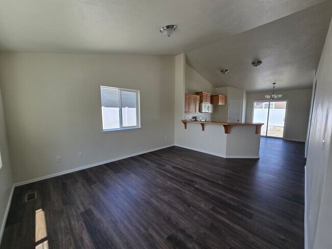 Foto del edificio - For Rent: 3 Bedroom, 2 Bath Home – $1,900/month