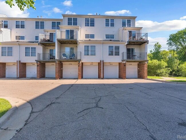 Foto del edificio - 1854 Lindsay Ln