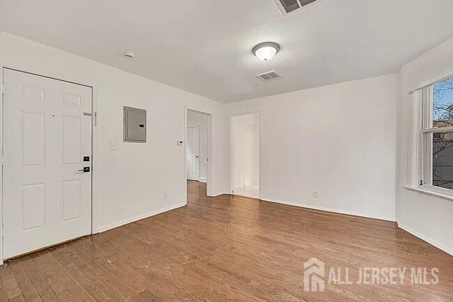 Building Photo - 110 N 17th St