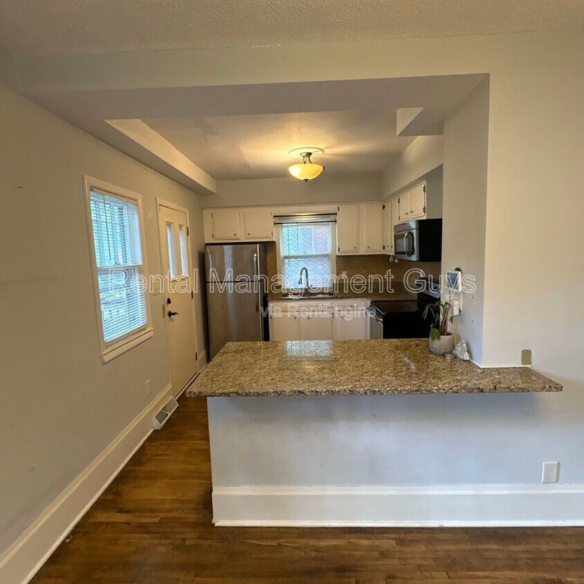 Foto principal - 3611 N Sheridan Ave