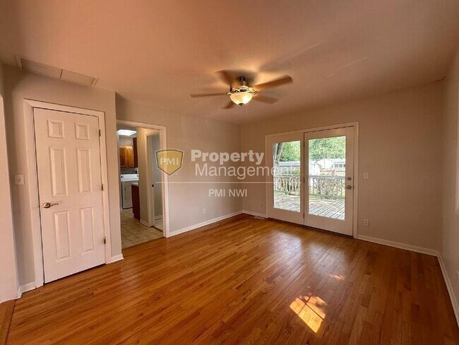 Building Photo - 1000 W 39th Ave