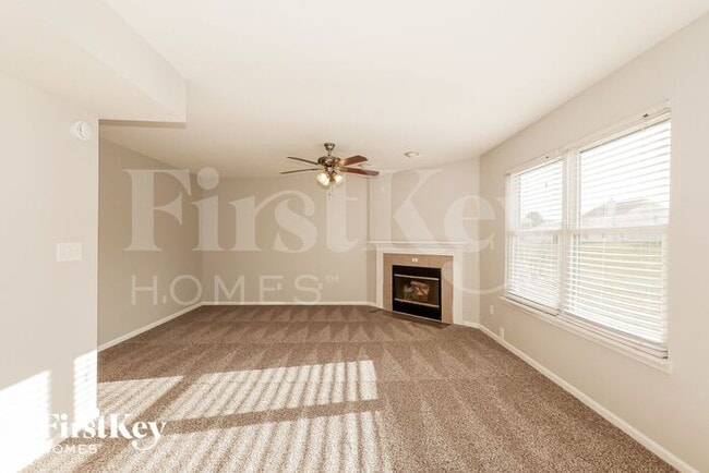 Building Photo - 602 Sweet Creek Dr