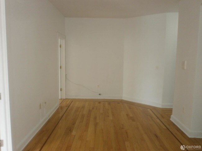Building Photo - 672 Saint Nicholas Avenue