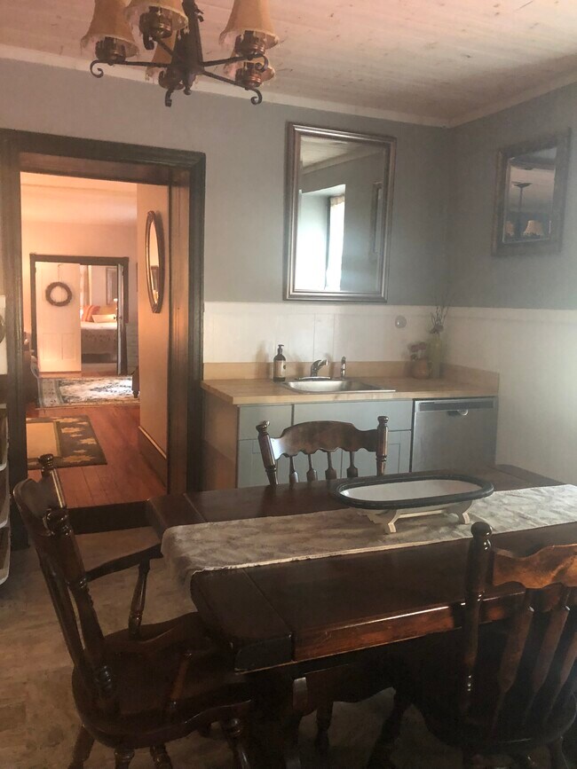Kitchen - 893 Old Wilmington Rd