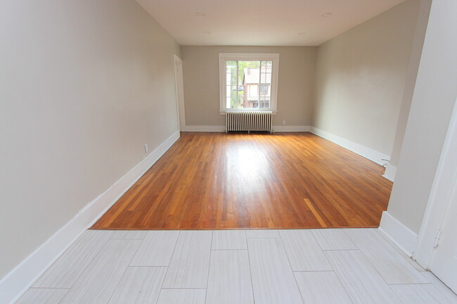 Foto del edificio - 3556 Beechwood Blvd