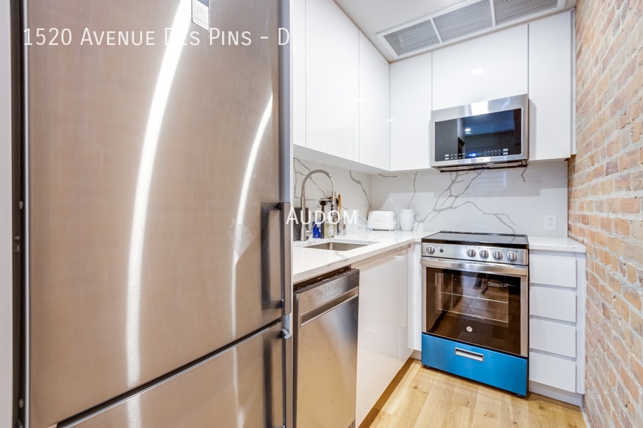 Photo principale - 1520 Av des Pins O