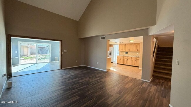 Foto del edificio - 2423 E Maryland Dr