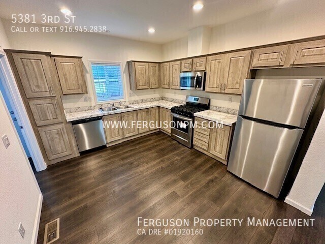 Building Photo - 5381 3rd St