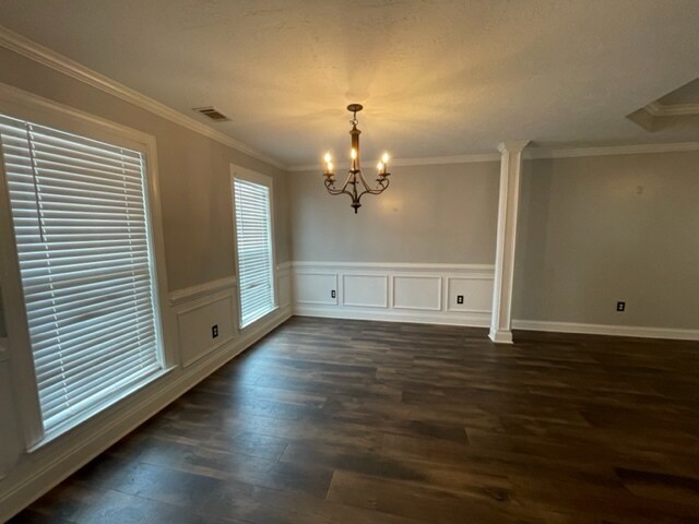 Building Photo - 462 Lory Ln