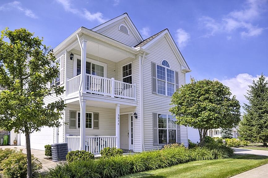 Outside View - 363 E Legend Ct