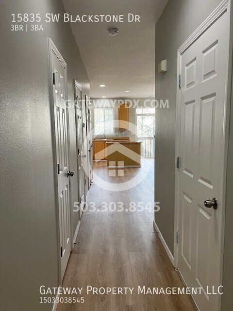 Foto del edificio - 15835 SW Blackstone Dr