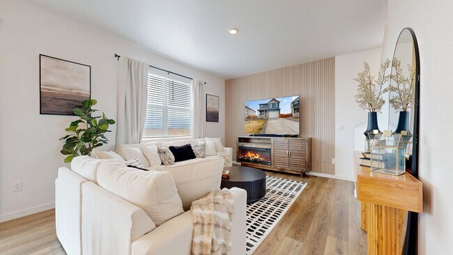 Foto del edificio - Like New Home W/ 3 Bed, Office, & Loft