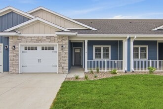 Building Photo - 1712 Whitetail Way