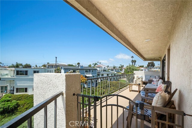 Foto del edificio - 320 Encino Ln