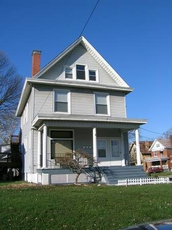 1BR Near Xavier! - 3757 Spencer Ave