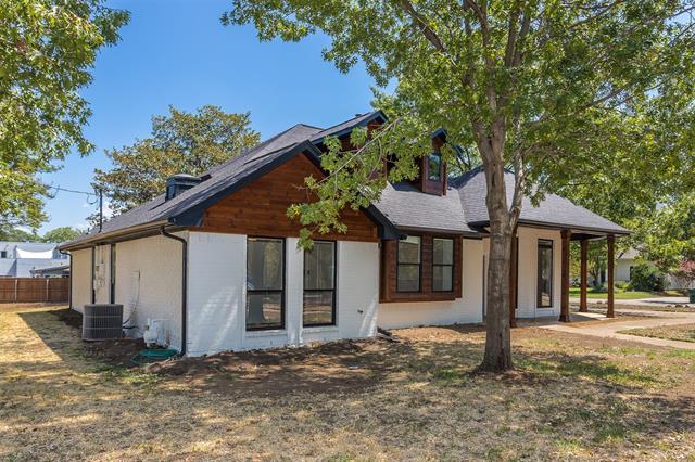 Building Photo - 3581 Mercury Dr