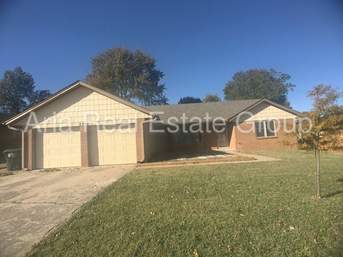 Primary Photo - 2309 Lindenwood Ln