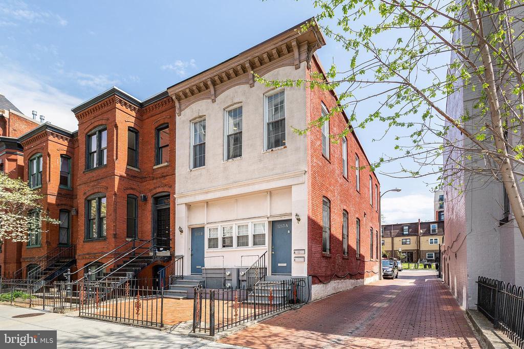 Foto principal - 1213 12th St NW