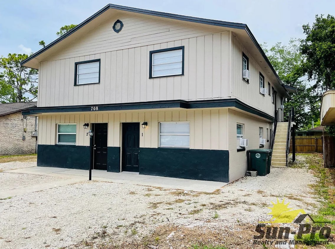 Foto principal - 708 Georgia St