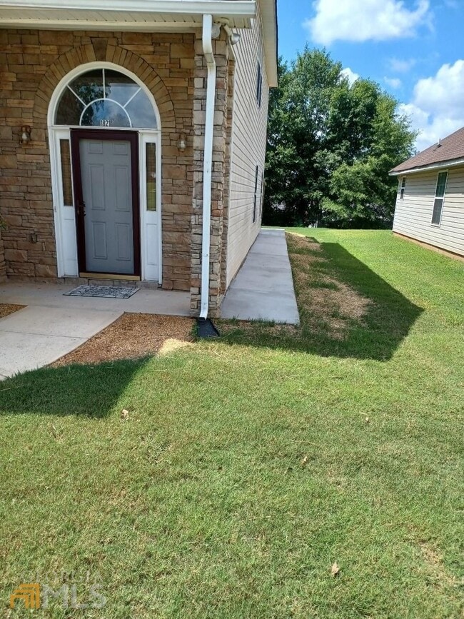 Building Photo - 1821 Dalton Way