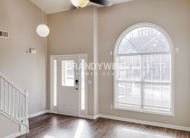 Building Photo - $500 Credit to your RENT!!!