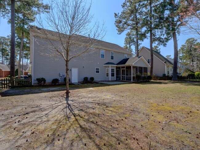 Building Photo - 217 Windchime Dr