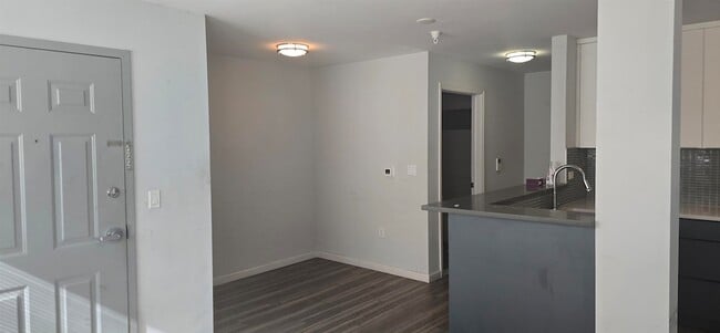 Photo - 160 Lafayette St Apartment