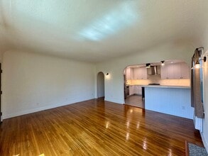 Building Photo - 5317 Dockweiler Pl