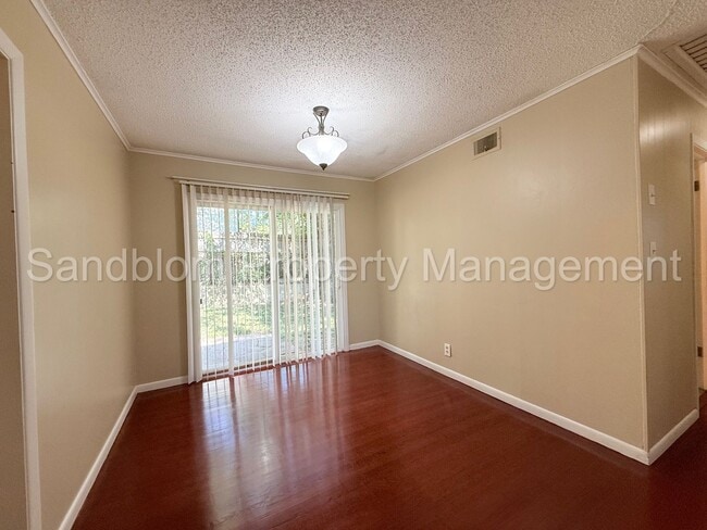 Building Photo - For Lease | Tulsa | Available Now!