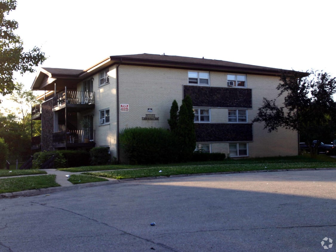 427 Green Oaks Ct, Addison, IL 60101 Apartments in Addison, IL