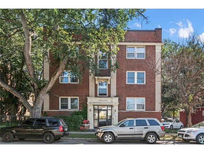 Foto del edificio - 2739 Girard Ave S