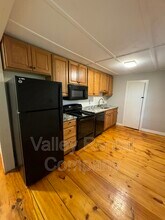 Building Photo - 130 West St