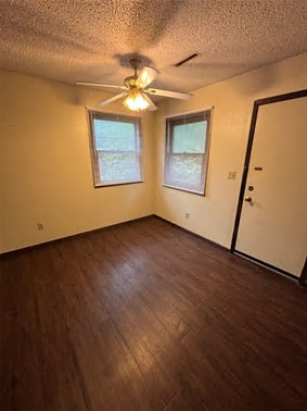 Building Photo - 1461 Valley View Dr