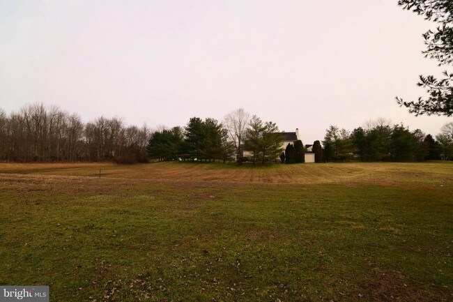 Foto del edificio - 1225 KIRKWOOD GIBBSBORO Rd