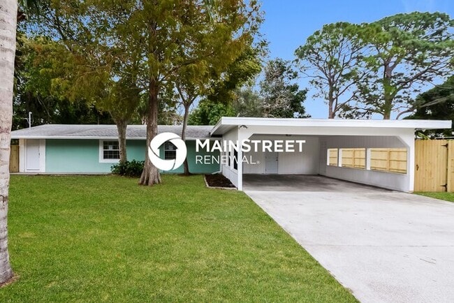 3 Bedroom Pet-Friendly Home in West Bradenton, FL with Main Street Renewal - 3 Bedroom Pet-Friendly Home in West Bradenton, FL with Main Street Renewal