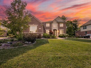 Building Photo - 47639 Alpine Dr