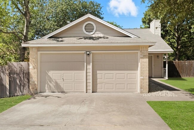 Building Photo - 12326 Tomanet Trail