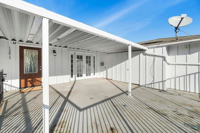 Deck - 12815 SE Stark St