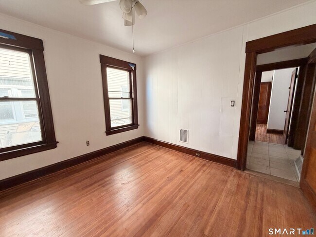 Foto del edificio - 394 Bishop Ave