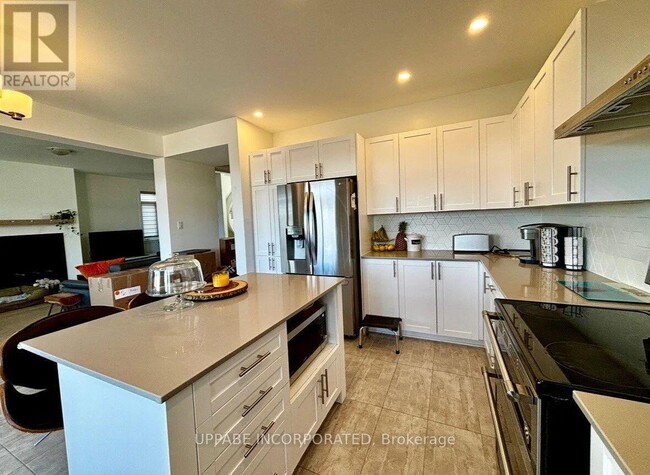 Building Photo - 536 Bobolink Ridge