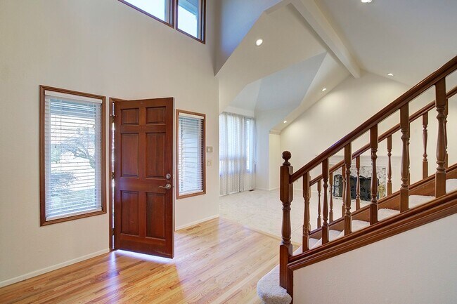 Foto del edificio - 4Bd/2.5Ba Renton House
