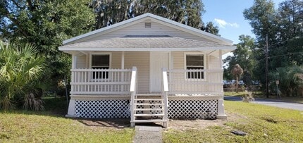 Building Photo - 829 Texas Ave